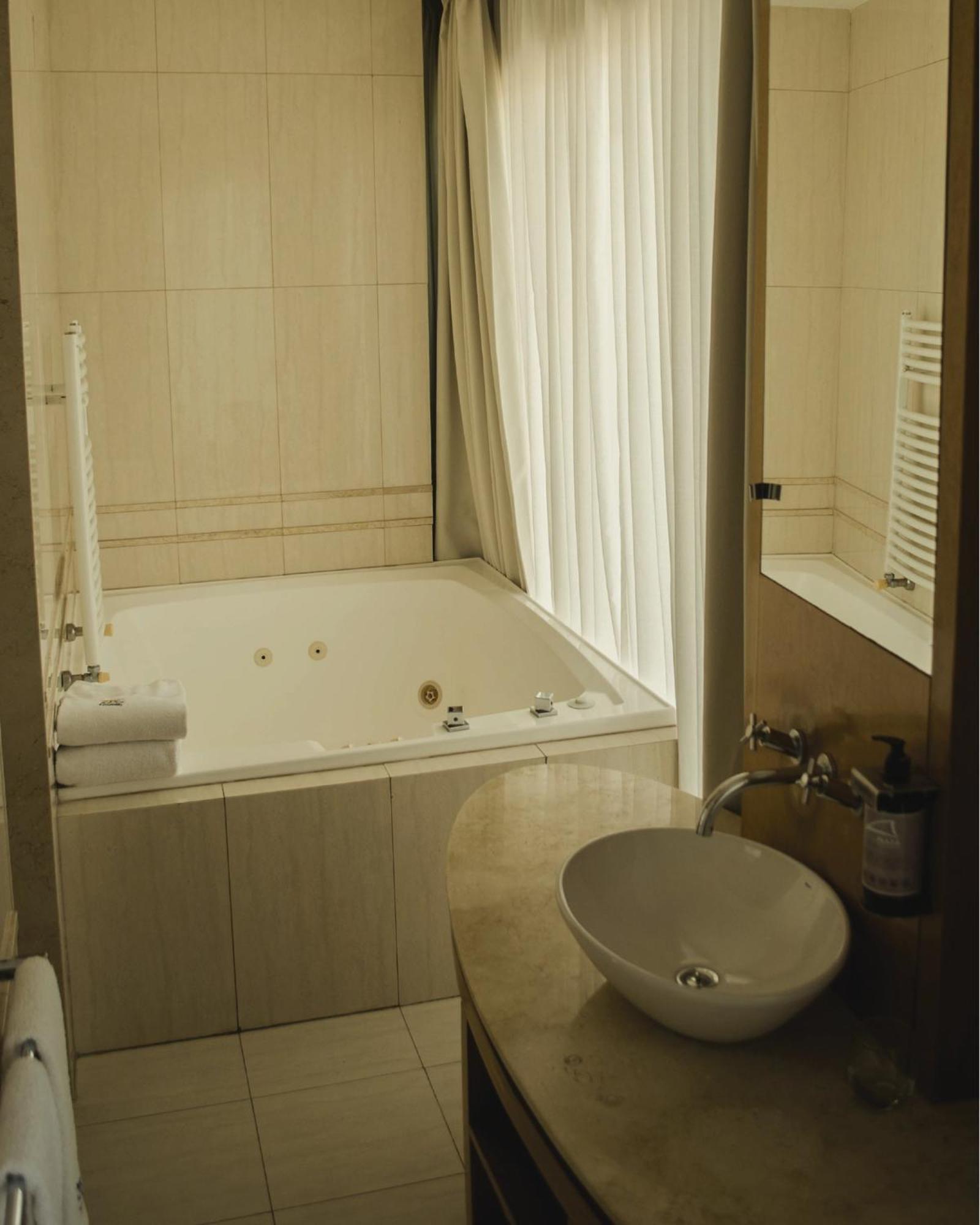 Hotel Plaza Colon  Room photo