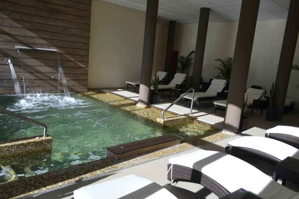 Hotel Plaza Colon  Exterior photo